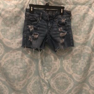 Ripped (roll up) American Eagle jean shorts